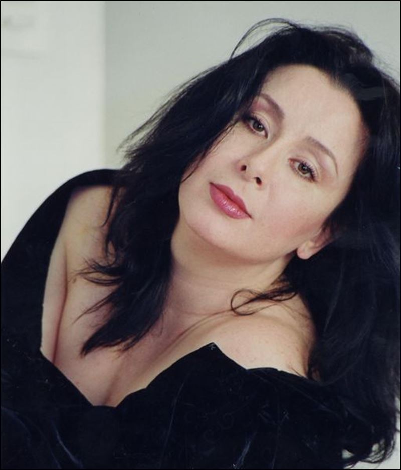 <b>Veronica Villarroel</b> has succeeded because of the size and warmth of her <b>...</b> - Soprano-Veronica-Villarroel-to-perform-at-the-Peristyle