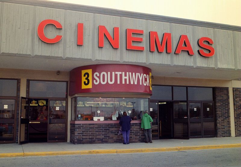 Toledo losing art cinema The Blade