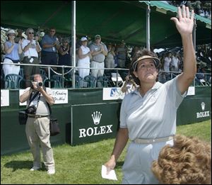 Nancy Lopez fights back tears as she acknowledges the standing ovation she received after her final Farr round ... this year.