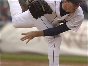 Mike Maroth finished 9-21. He had more of Detroit's wins (20.9 percent) than the Tigers' losses (17.6 percent).