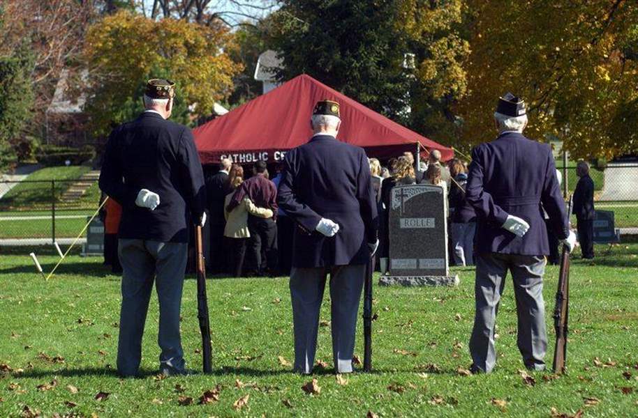 Dwindling-ranks-of-honor-guards-pose-problems-for-military-funerals