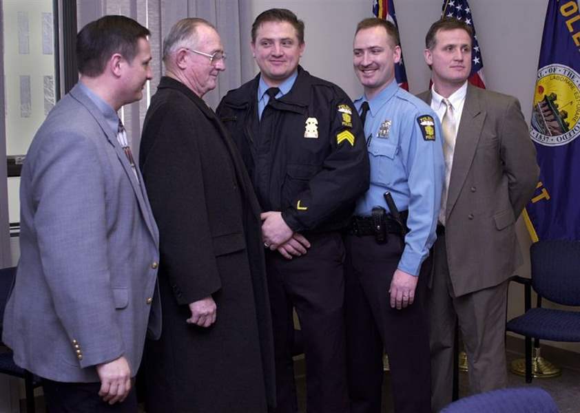 Toledo-police-promotion-ceremony-has-family-feeling
