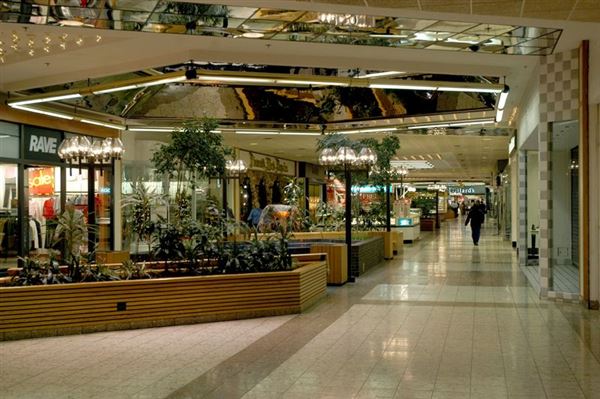 Southwyck vacancies pass 50, and more stores plan to