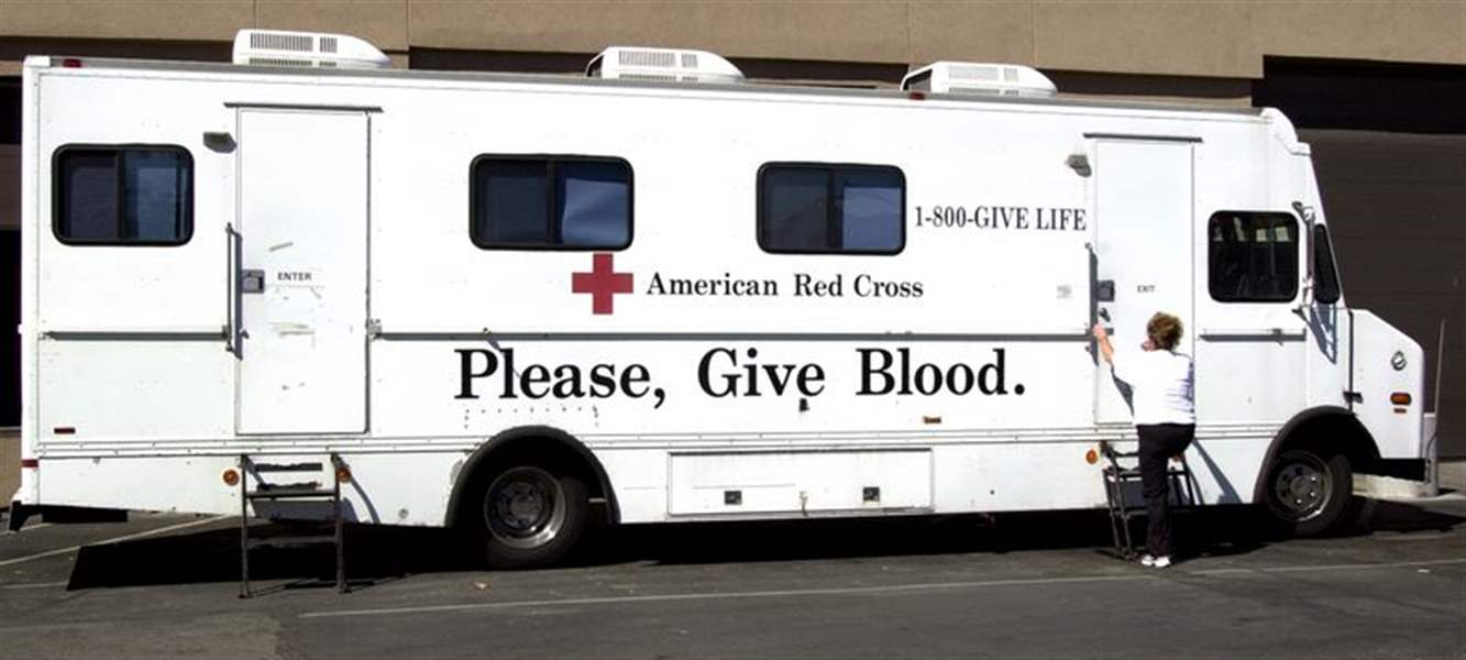 RED-CROSS-GETS-NEW-BUS-2
