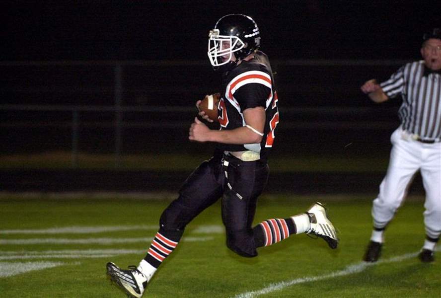 Donald-in-high-gear-Otsego-back-has-201-yards-4-touchdowns-2