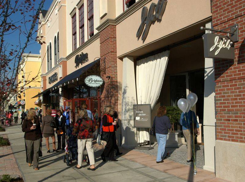 Levis Commons opens in Perrysburg The Blade