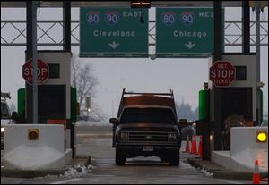 Toll collectors could go on strike later this month if a new labor agreement is not reached, but the turnpike commission plans to keep the roadway open if a strike occurs.