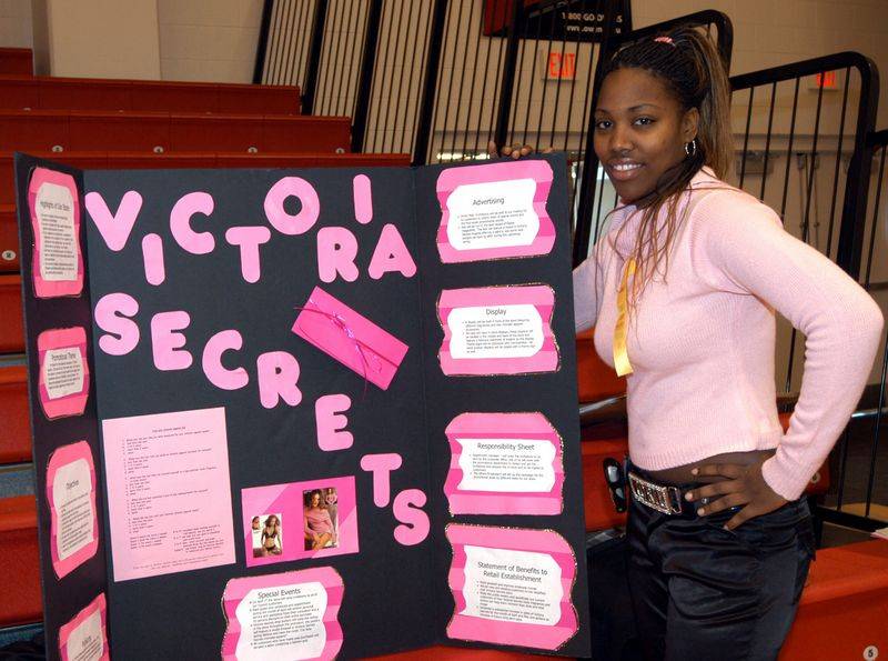 PERRYSBURG TOWNSHIP PRESENTING THEIR DECA PROJECTS The Blade