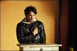 Keanu Reeves stars in My Own Private Idaho.
