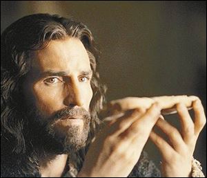 Jim Caviezel portrays Jesus in The Passion Recut.