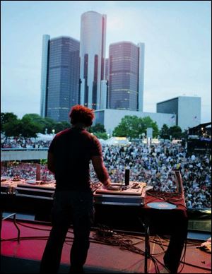 This year's festival  is called Fuse-In. It was formerly titled Movement, and in its beginning years, the event was widely known as the DEMF (Detroit Electronic Music Festival).
