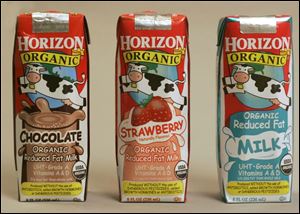 FUD milk11p Horizon organic milk. Aug. 11, 2005. The Blade/Lori King