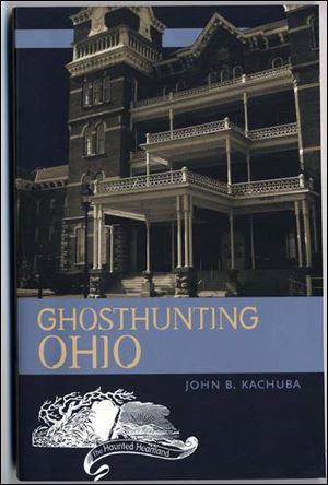 Ghosthunting Ohio by John B. Kachuba includes places said to be haunted in northwest Ohio.
