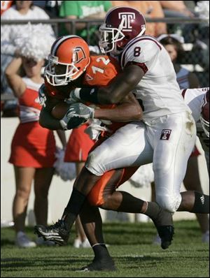 Bowling Green's Steve Sanders, who gladly carries the responsibility of a captain, has 52 catches for 780 yards this season.