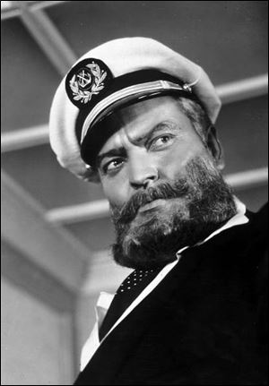 Orson Welles as Gregory Arkadin in Mr. Arkadin.