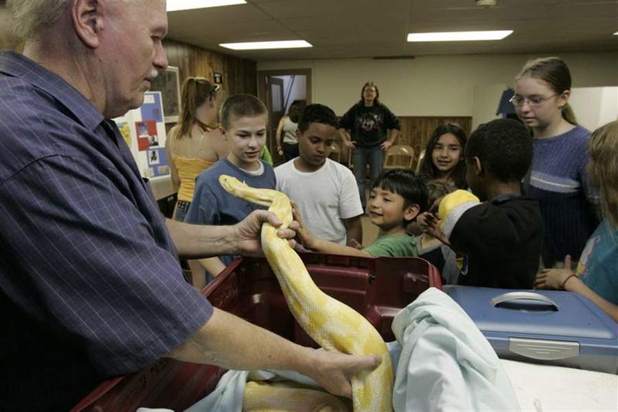 BOOKWORMS-NO-JUST-SNAKES