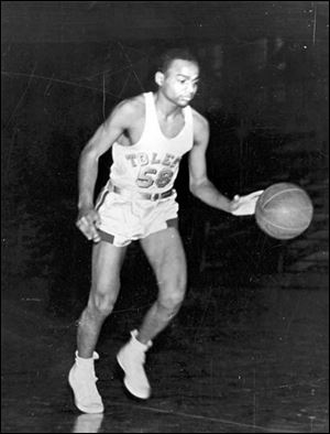 Bill Jones played at the University of Toledo in the late 1930s. Some credit him as being the first black player to sign with an all-white pro team.