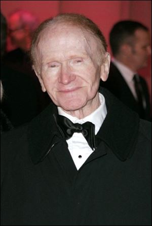 Red Buttons attended the NBC Universal/Focus Features party after the 63rd annual Golden Globe Awards in January.