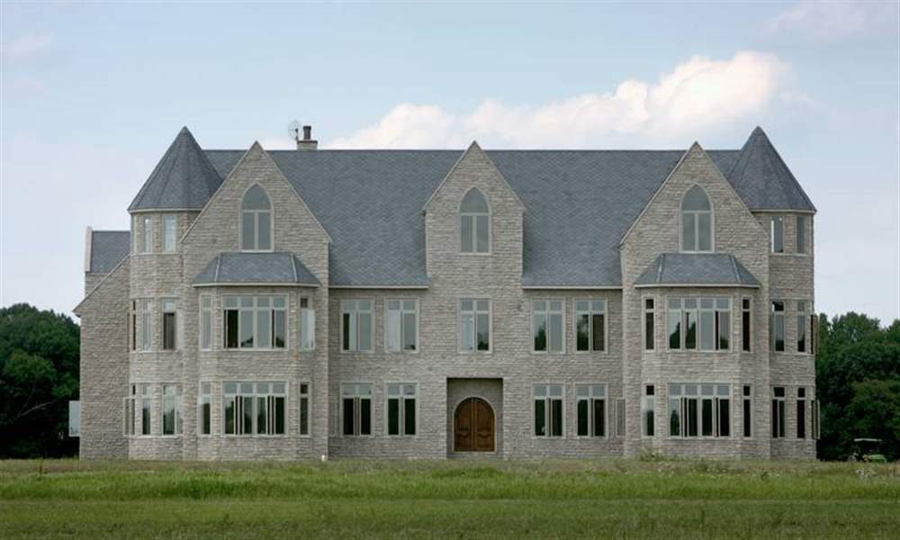 More area homes join 9,000squarefoot club The Blade