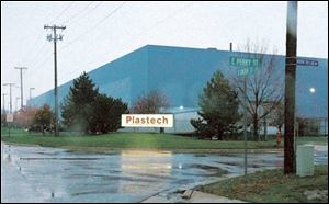Plastech plants in Bryan and in Napoleon are to close by year's end.