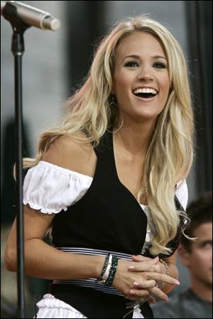 Carrie Underwood is favored to win the Horizon Award for the relative newcomer who is likely to make the biggest impact.