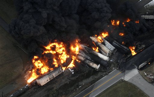 Train-carrying-liquid-propane-derails-in