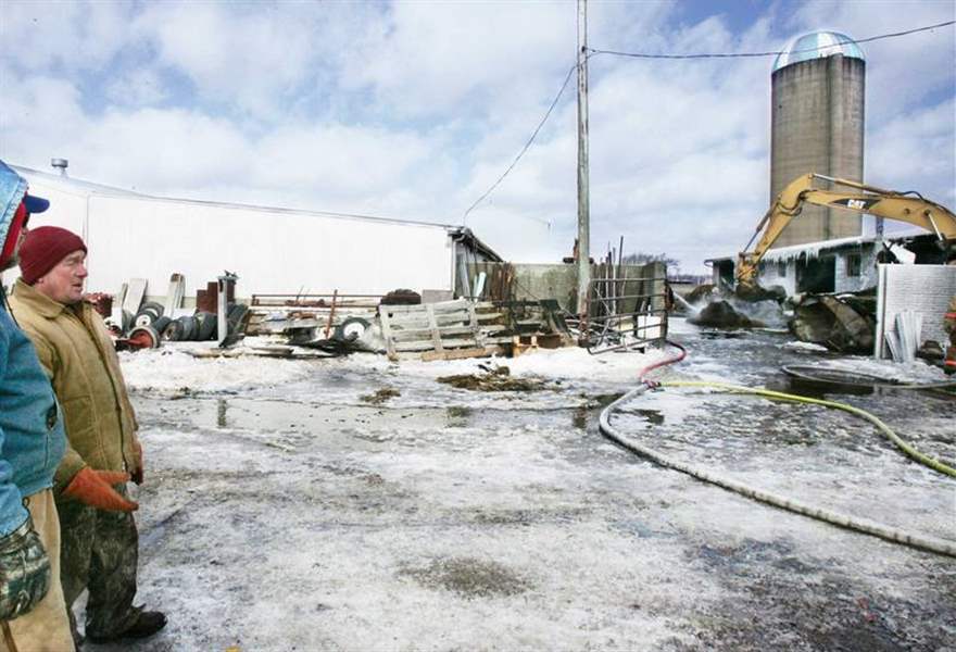 Dairy-barn-and-up-to-40-calves-are-lost-in-blaze-near-Sandusky