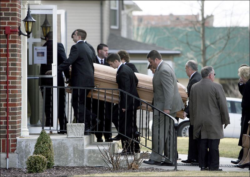 550 say goodbye to Bluffton player Toledo Blade