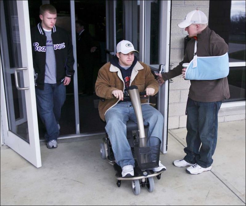 Bluffton University team decides to play baseball this season; 5