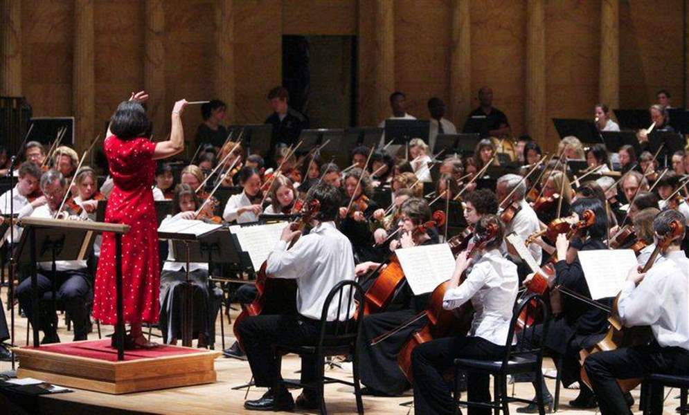 Symphony-youth-orchestra-get-together-and-learn-from-each-other