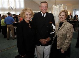 Arlene Gerig, left, and John and Judy Gorun at the Springfield Schools Foundation s  What s Your Bag?  fund-raiser.
