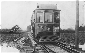 Interurban railways like the Toledo Beach line, above, helped expand travel between cities. By 1908, Ohio had 2,800 miles of interurban routes, 1,000 miles more than in any other state.