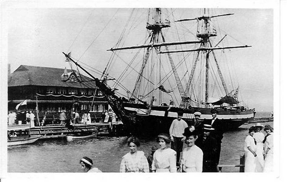Niagara-replica-modern-ship-to-drop-anchor-at-Monroe-port
