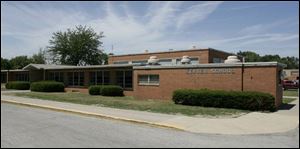 The old Keyser Elementary, will stay open to ease a space crunch.