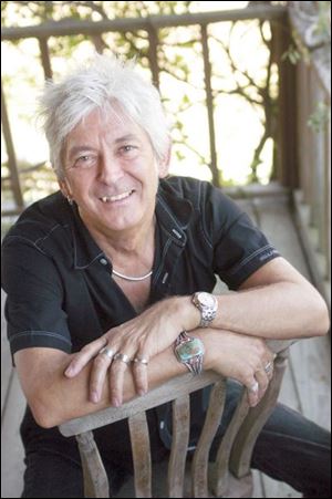 British keyboardist Ian McLagan has played with a who s who
of rock and roll, including the Rolling Stones and Bob Dylan.