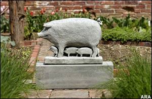 Add whimsy to your garden with Campania s cast stone Art Pigs & Piglets from their Folk Art Collection.