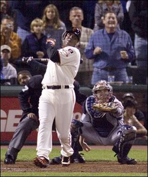 Barry Bonds reacts immediately after connecting for home run No. 756 last night in the fifth inning at AT&T Park.
