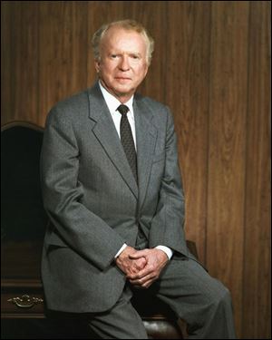 Roger Smith, General Motors Corp.'s chairman during a decade when its U.S. market-share losses to Japanese rivals accelerated, poses in an undated company photo released to the media on Friday, Nov. 30, 2007. Smith died yesterday in Detroit after a brief illness. He was 82. Source: General Motors via Bloomberg News