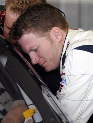 Dale Earnhardt Jr. will start in the seventh position tonight. It will be his first action for Hendrick Motorsports.