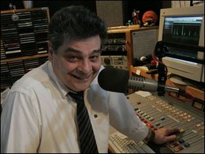 London Mitchell is a newscaster on 3 Cumulus radio stations.