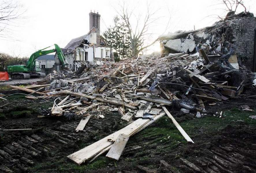 Manor house on River Road is demolished; new owner's decision shocks