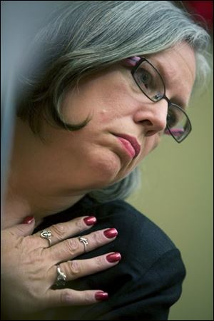 Toledoan Johanna Staples recounts the death of a loved one from tainted heparin during a hearing on Capitol Hill before a House Energy and Commerce subcommittee.
