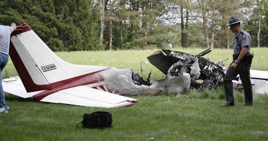 Fremont plane crash kills 6; former Ohio lawmaker Gene Damschroder was