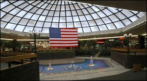 The 100-foot translucent dome skylight wowed shoppers in the mall s early days.