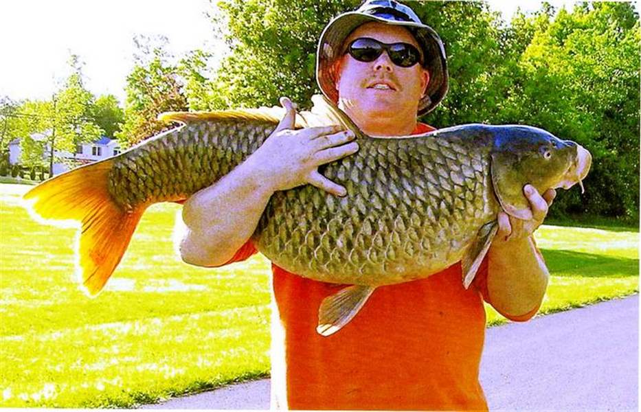 Lake-Erie-gives-up-record-fish-to-Newark-man-who-arrowed-it