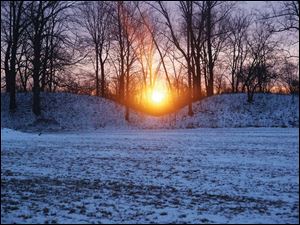 The winter solstice sunrise is precisely marked by a notch at Fort Ancient.