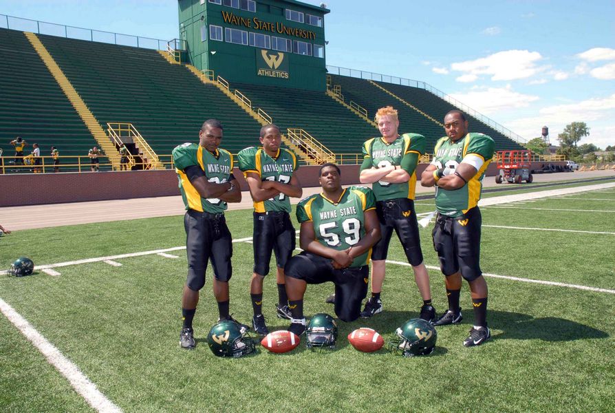 Campus notes Recent graduates to continue football careers at Wayne