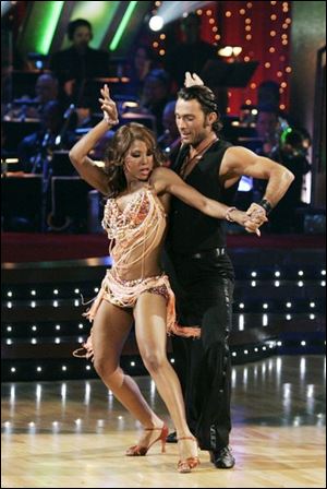 Toni Braxton and her professional dance partner, Alec Mazo, didn t make the cut on  Dancing with the Stars. 