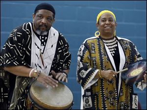 Donald Lynn and Rolita Noble celebrate Kwanzaa at the YMCA on North 14th Street.