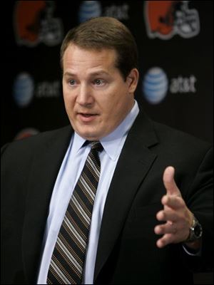 Eric Mangini becomes the Browns head coach at age 37. His mentor, Bill Belichick, took over the Browns at age 38.